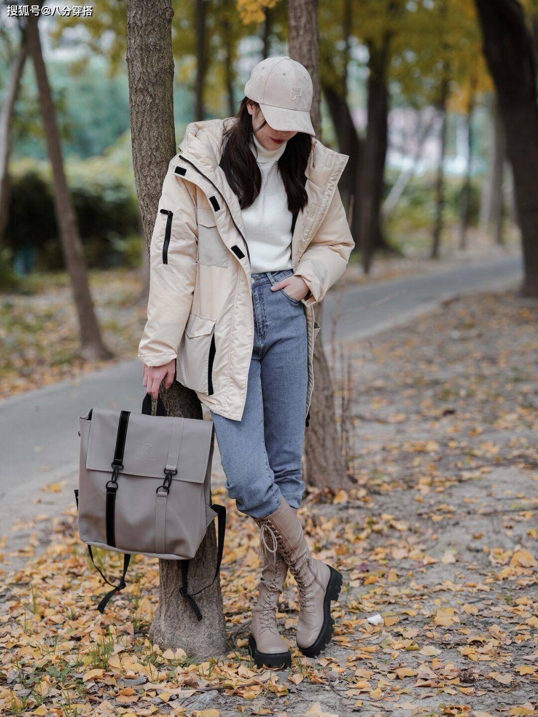 颜色 冬天“羽绒服”的高级穿法是这样的，保暖舒适又高级，谁穿谁美