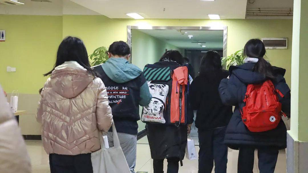 素描|【回顾2022届联考】考生日记