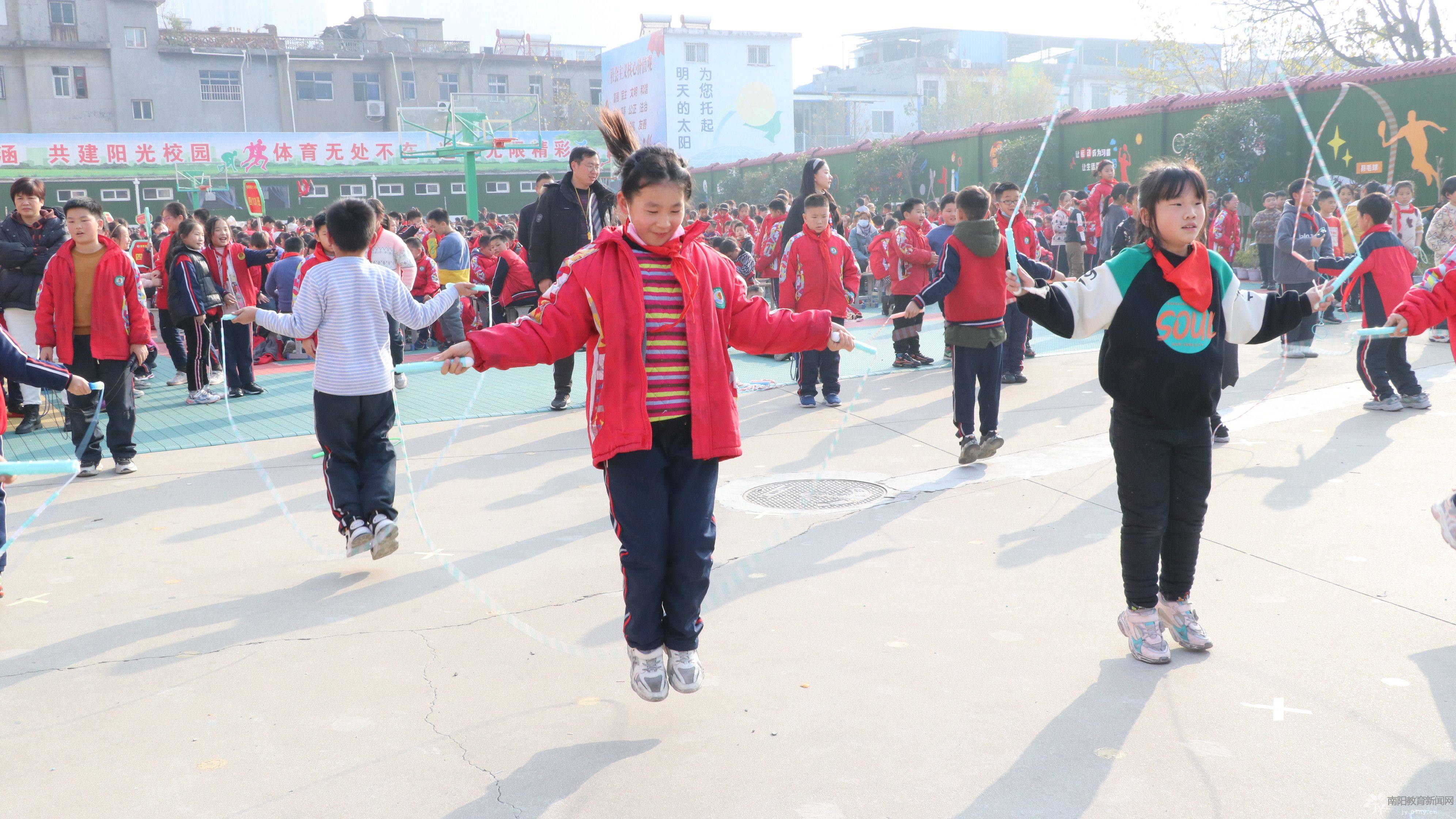 班级|趣味运动 快乐无穷—南阳市第三十二小成功举行2021秋期趣味运动会