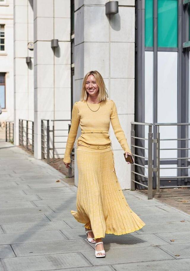 材质 毛衣款的连衣裙