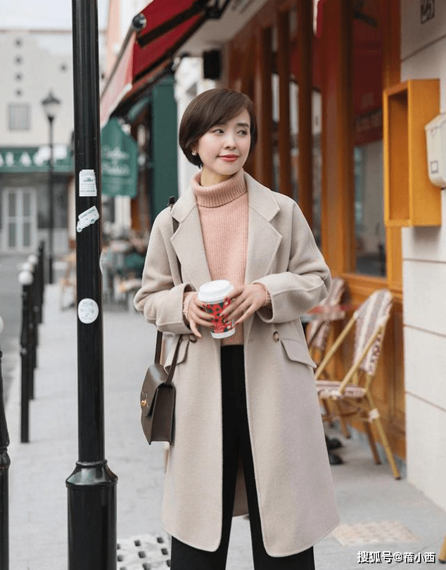 垫肩 “高级感”大衣长啥样？看看这5款价格不一定贵，会搭配才是关键