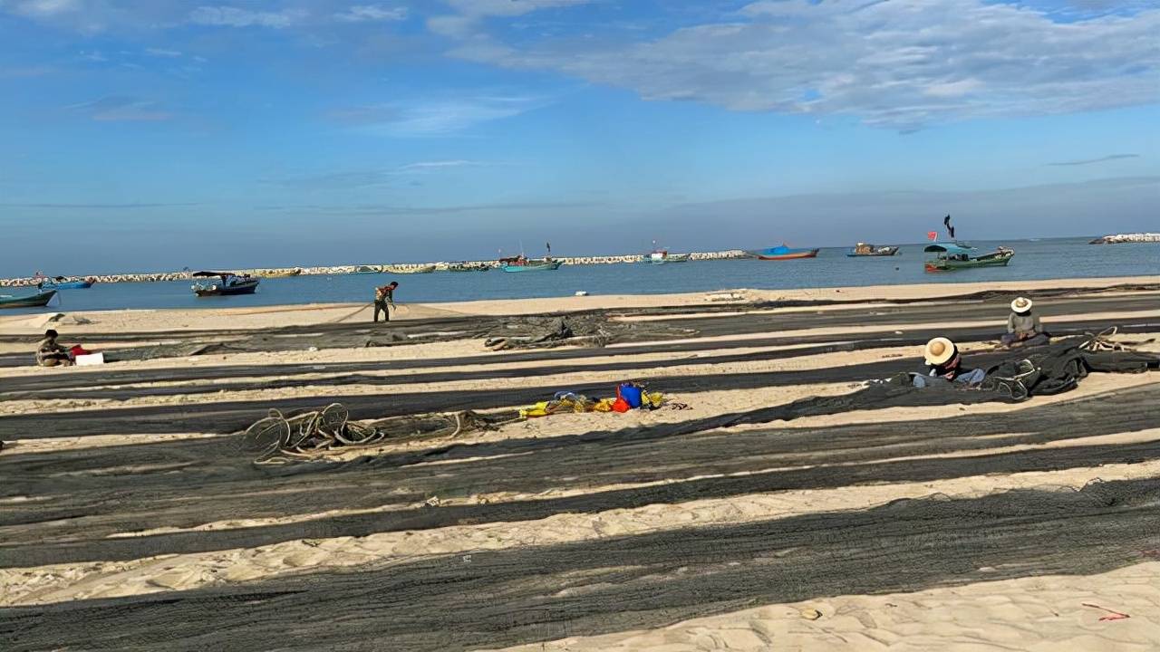 螃蟹|海南的莺歌海你知道吗？离三亚不远，看落日最美，吃海鲜特别实在