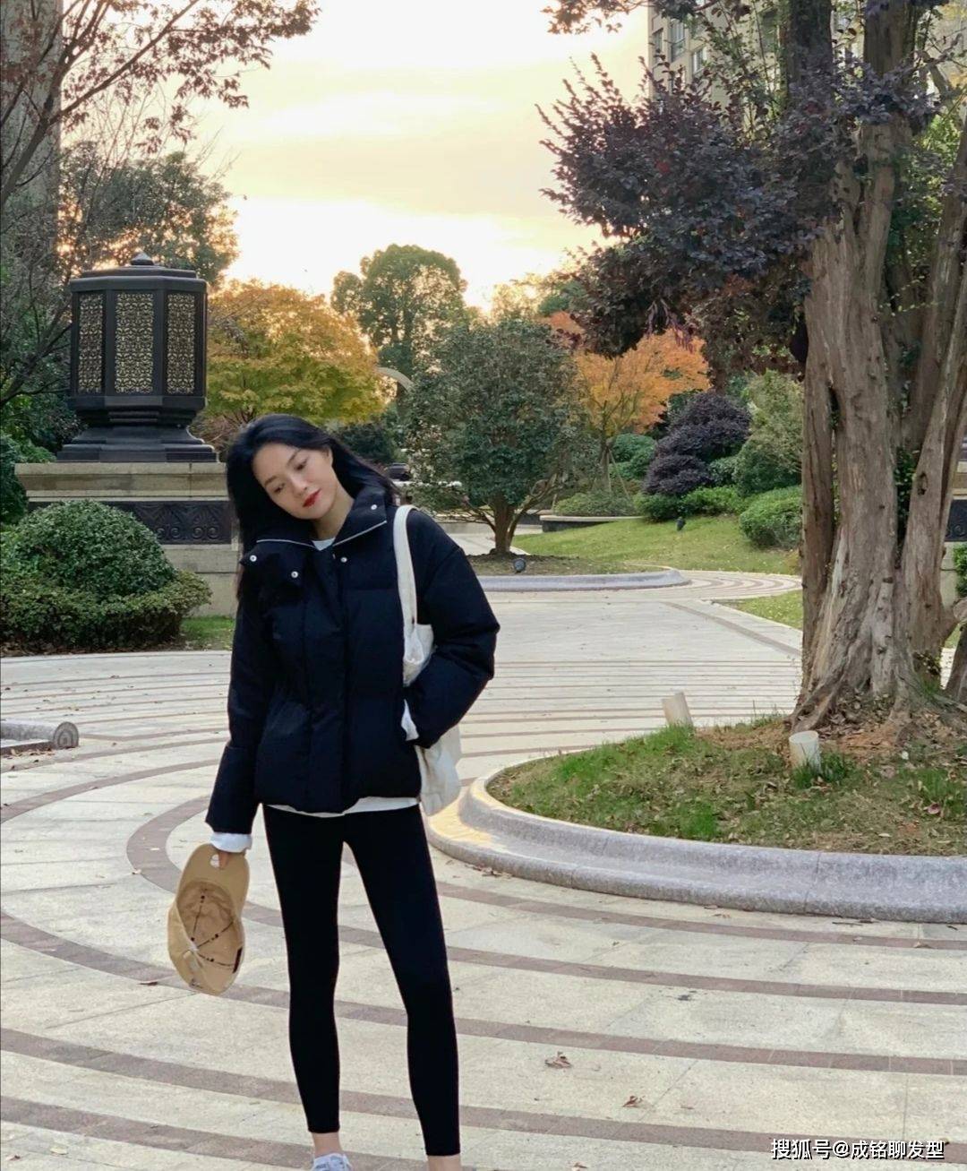 颜色 这些五十多岁的妈妈好会打扮!端庄优雅又时尚,穿出精致好气质