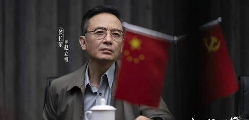 演员贾宏声一别十年他始终站在世界的背面丨忆贾宏声