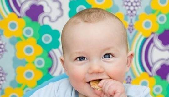 食品|不适合小朋友“垃圾食品”,泡面不算啥,真正要少吃的是这三样