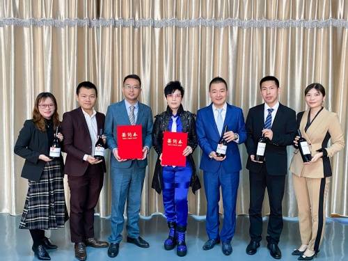 活动|潘美辰签约BOLD &amp; GENEROUS洒派红酒品牌代言人