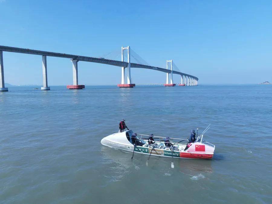 划艇85千米途径汕头亚青会主场馆的海洋长划实践是一种怎样的体验