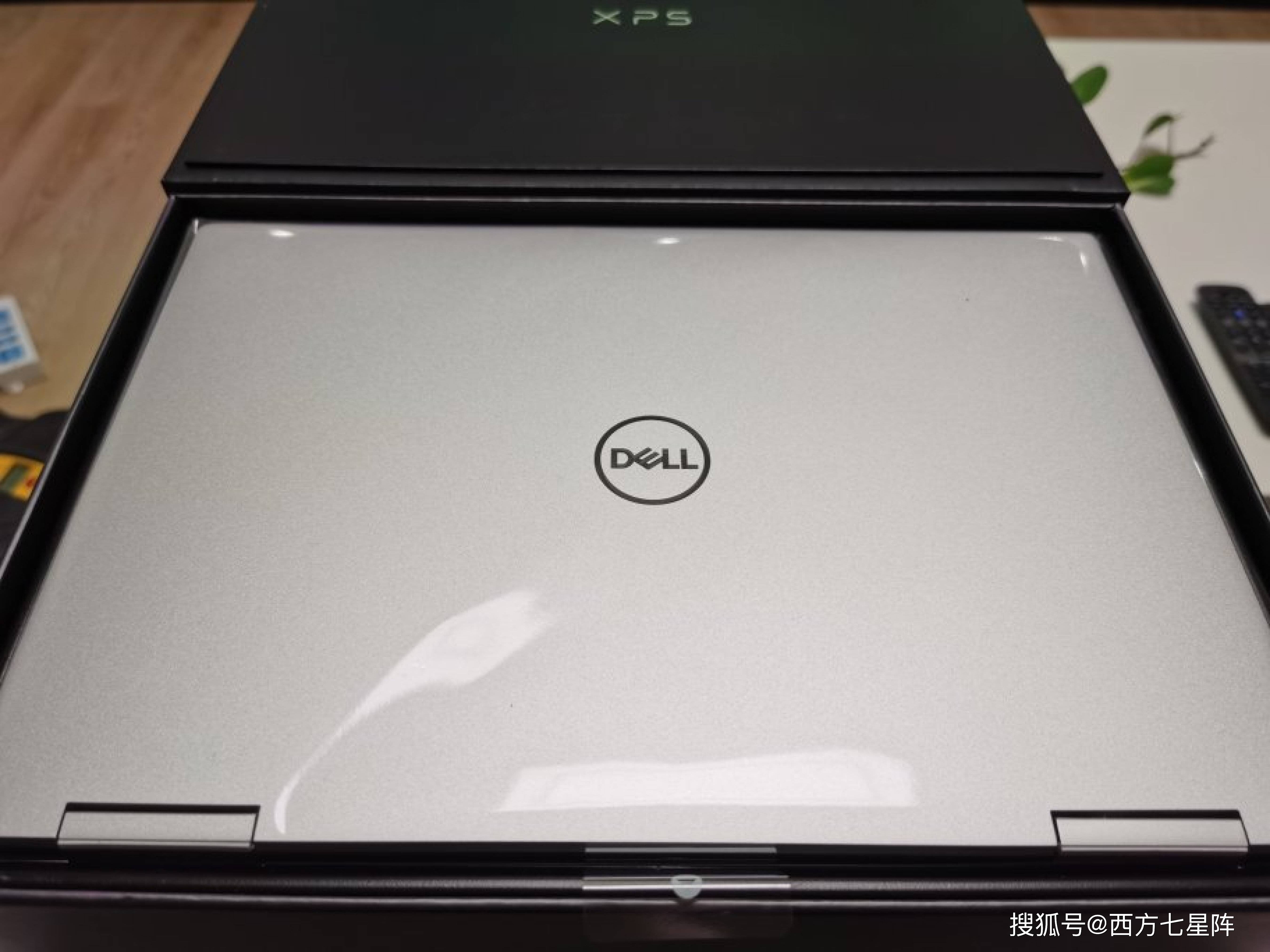 双十二同事买了戴尔xps13二合一翻转本