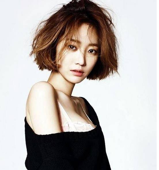 长发短发丑，长发才是王道？别逗了，这10个女星教你什么是可盐可甜