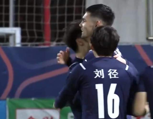 外援|23歲國足歸化新希望今晚中甲大爆發(fā)：李霄鵬可以考慮他了！