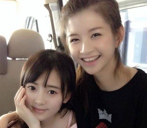 还有鞠婧祎和林思意,她们的关系也是非常令人羡慕,林思意也是一种性格