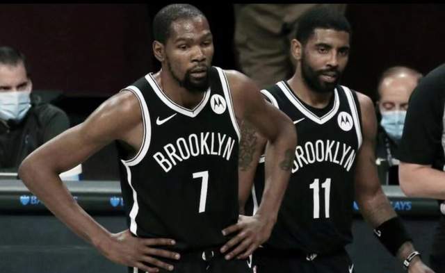 CBA|一起奪冠！名記：包括杜蘭特在內(nèi)的所有籃網(wǎng)成員，都?xì)g迎歐文歸隊