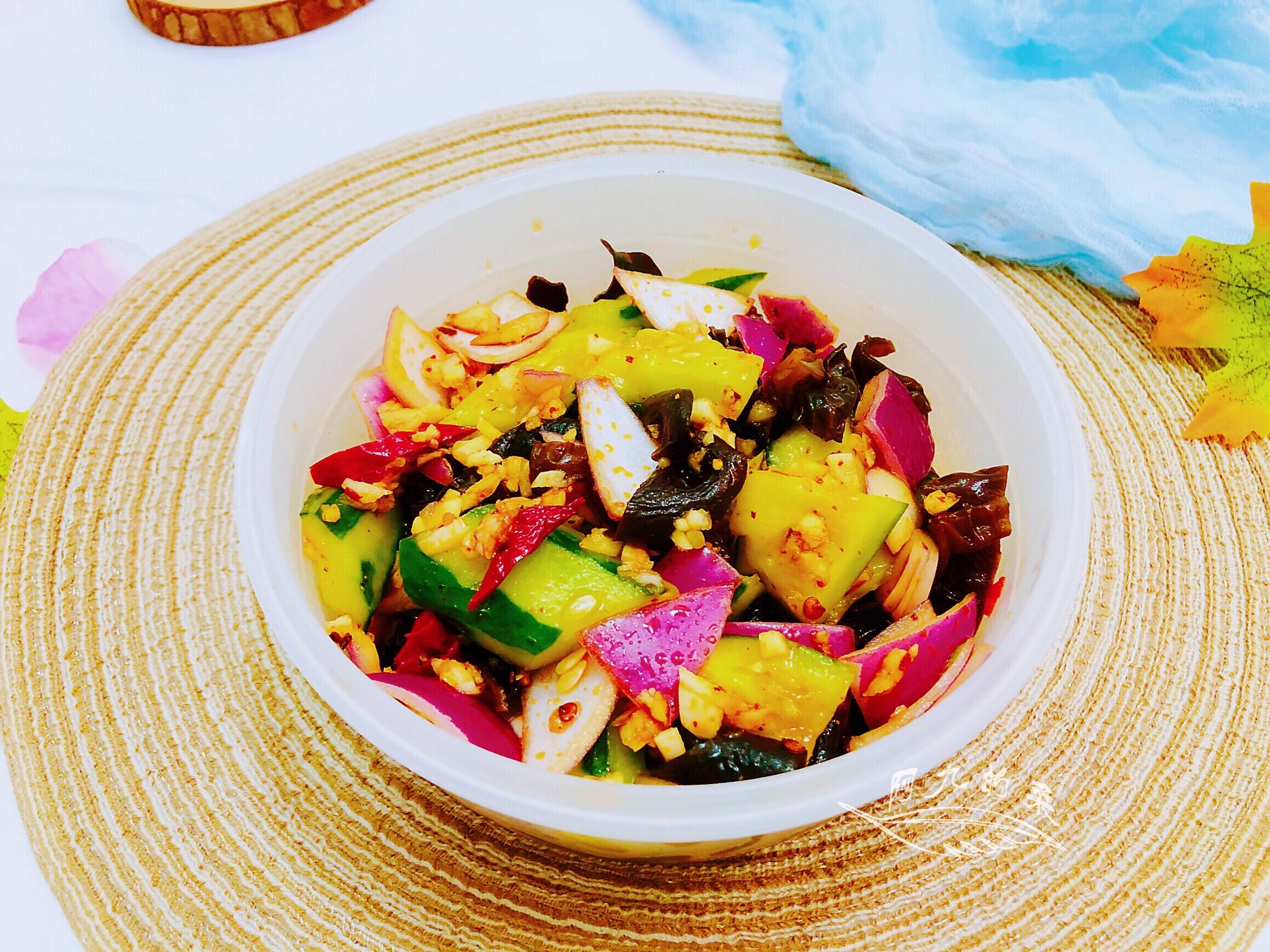 食谱|建议女人:如果不差钱尽量多吃这8种食物,营养美肤,还显年轻