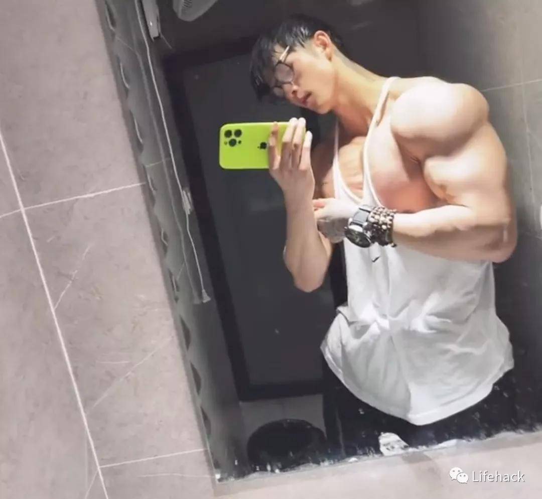 教练|上海教练因肌肉太大遭女生嫌弃，男生：好羡慕，想要