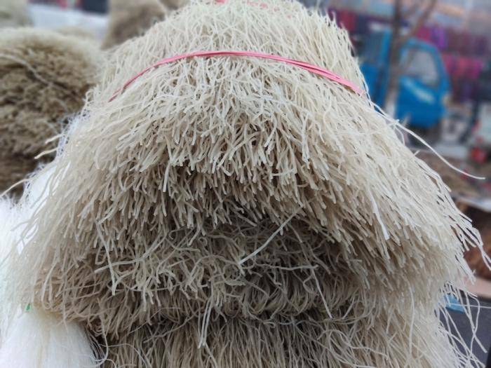 真爽|你知道粉条怎么选择吗？教你两招就能买到好粉条，炖一锅吃的真爽