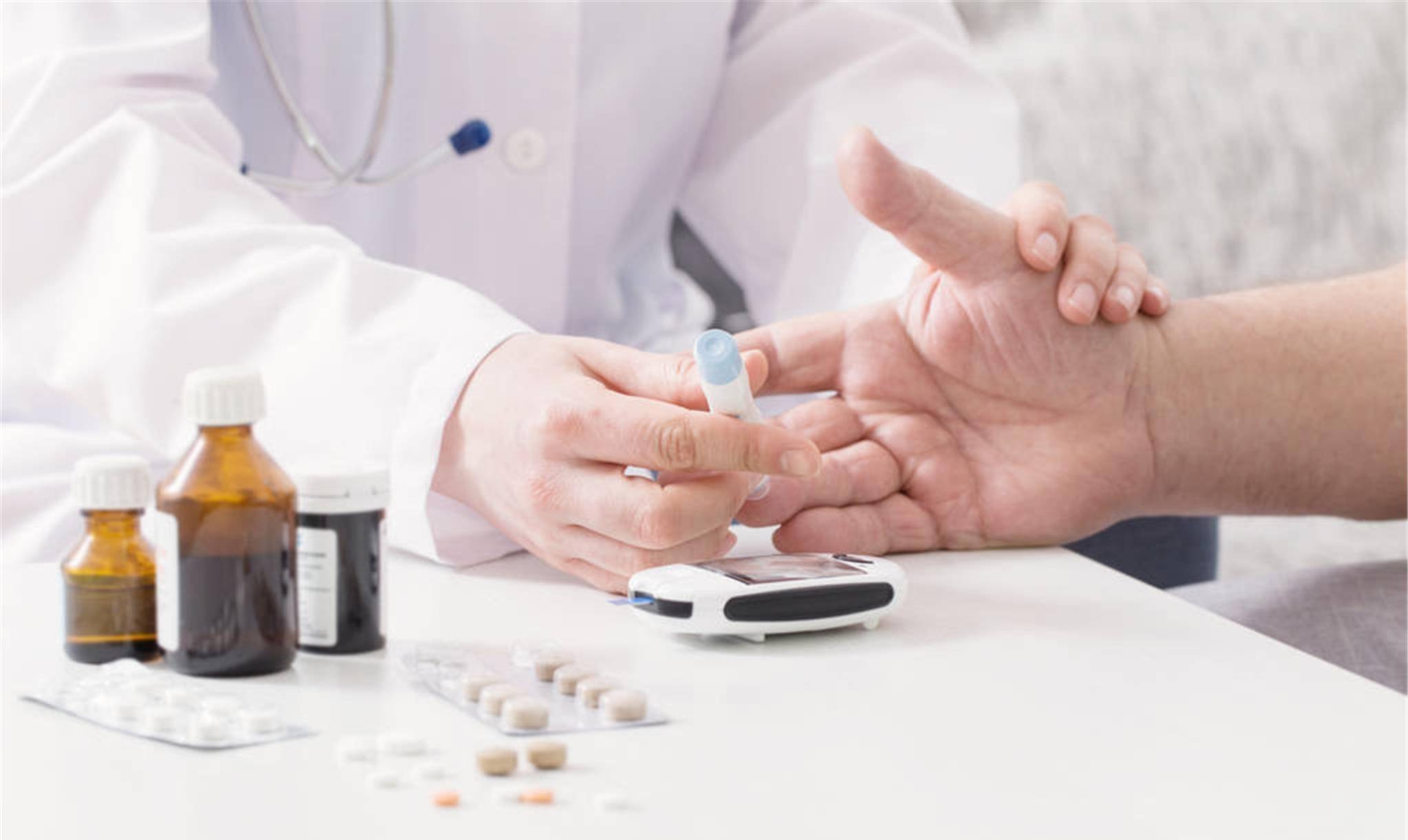 症状|低血糖发作很凶险？糖尿病患者预防低血糖，别忘了做好这5件事