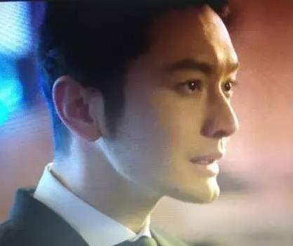 下巴明星的N种“假下巴”，尖到戳死人，翘成老巫婆，一个比一个怪异