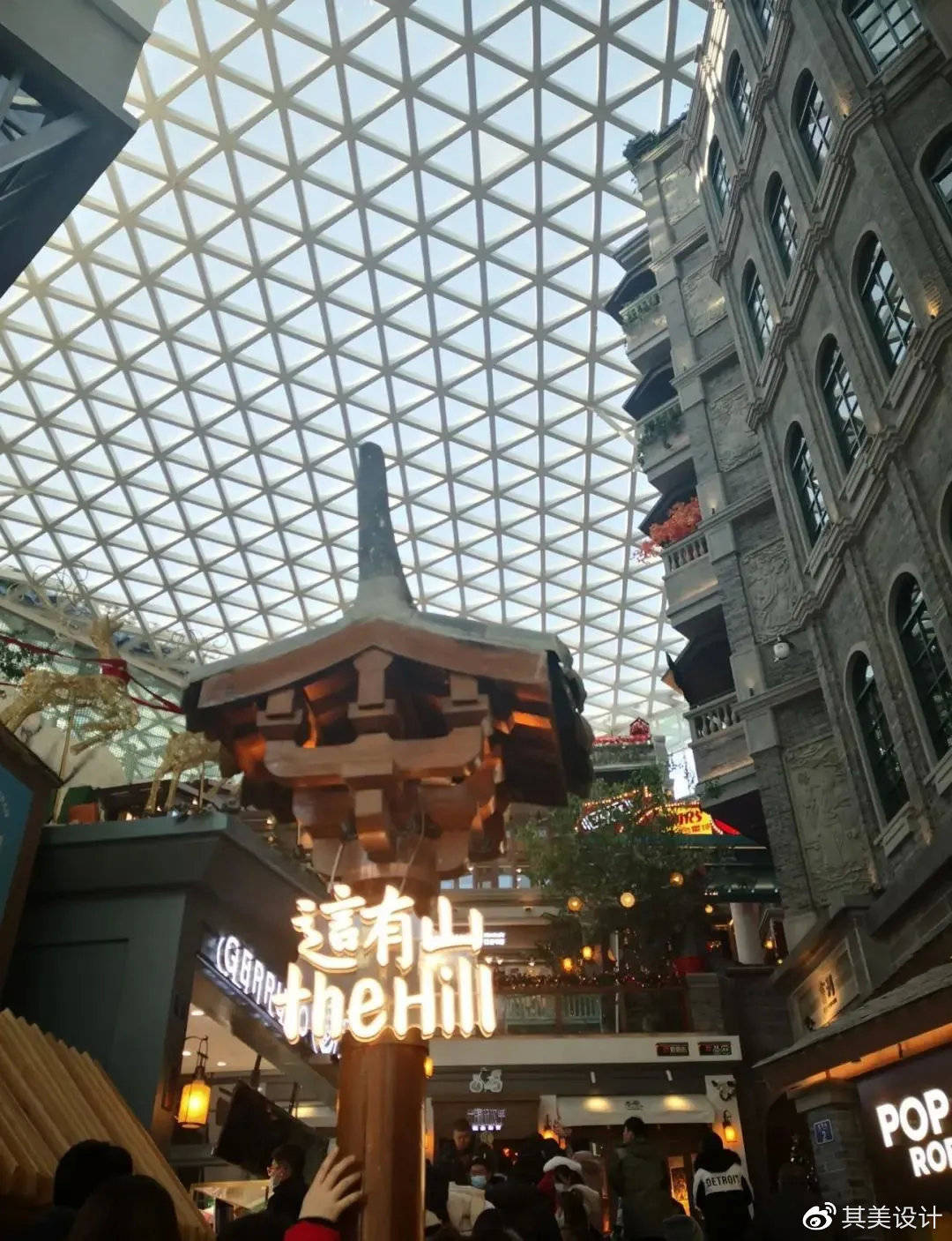 体验,比如像北京skp-s,重庆的光环购物中心 ,长沙文和友,长春·这有山