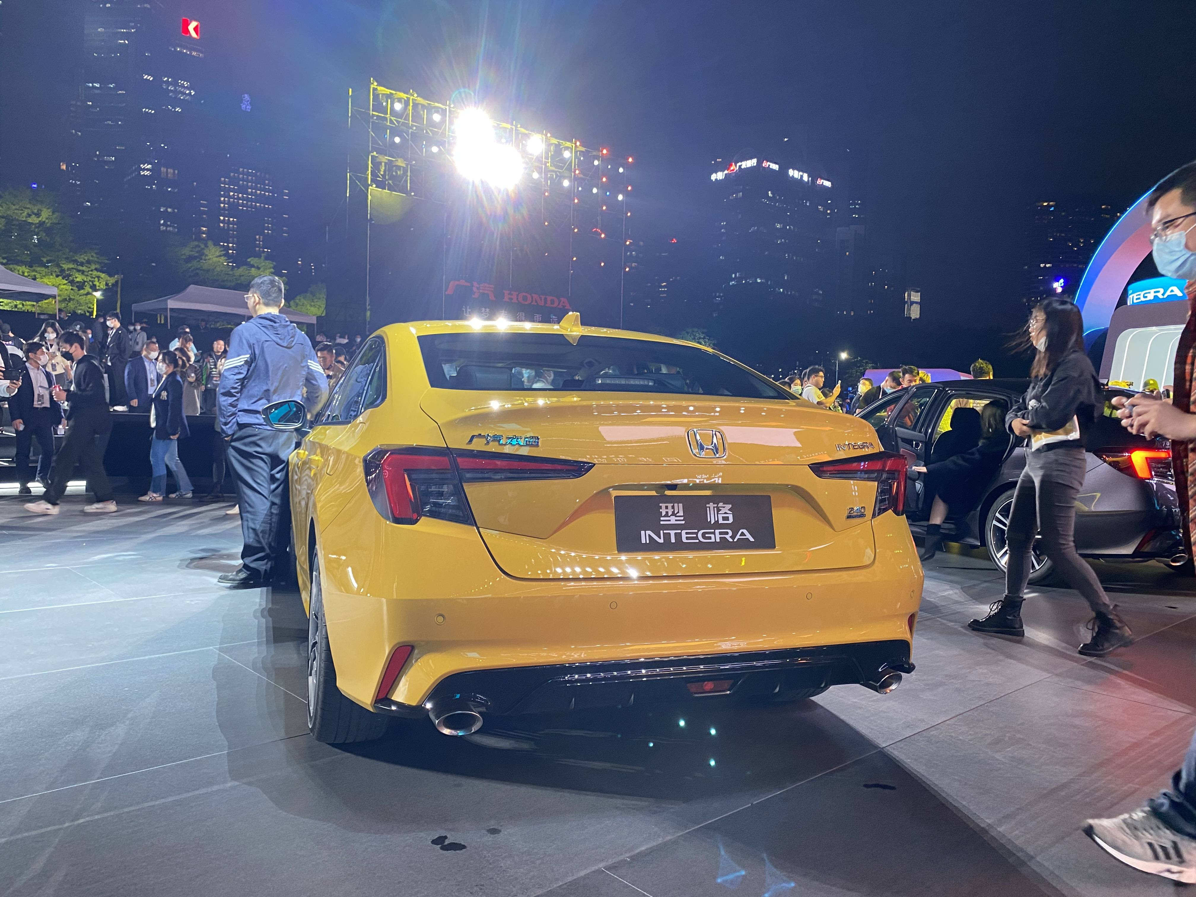 被本田型格的诚意惊到了mt车型售价1299万元年轻人不买亏大