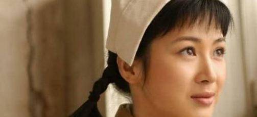 李幼斌|她是李云龙的“媳妇”，还和周一围恋了五年，如今嫁圈外神秘富豪