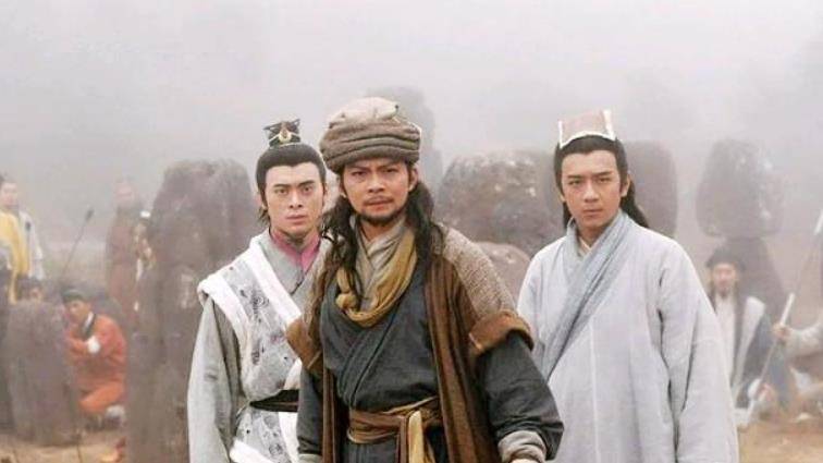 郭靖和|同为武侠宗师，为何金庸剧翻拍得快烂了，古龙的作品却没人翻拍？