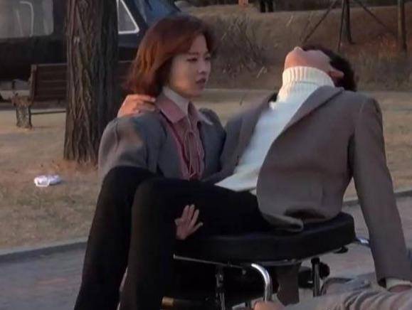 箱子|为什么公主抱都只拍近照?看到花絮知道真相,聪明的导演