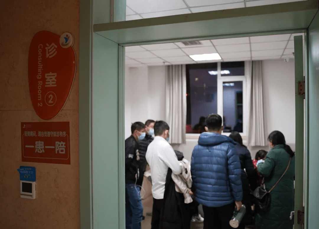 儿科急诊的兵荒马乱,你经历过吗?_孩子_医生_患儿