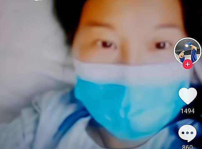 本以为这个消息不可靠,但杜新枝却晒出了自己在医院