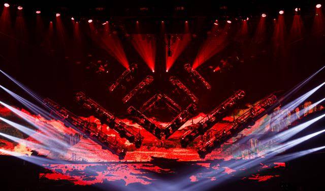 舞台|时代少年团《火力全开》演唱会,炙热向阳,熠熠生辉