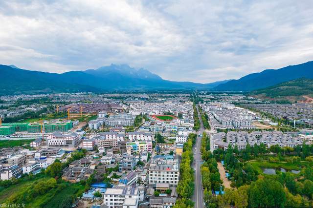 雪山|丽江城里一处水库不是景点，却是一处风景，叫做清溪水库