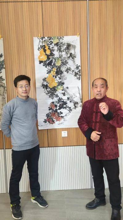 保定"天才画家"名校毕业后回农村,如今作品遭疯抢!_刘仲_直播_销售