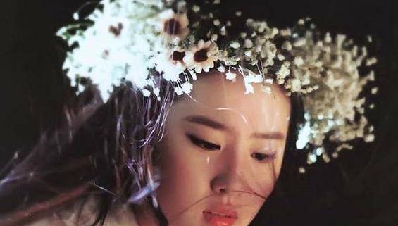 张静初|当年剧组没钱打首饰,女演员头戴“满天星”,却像极了森林小精灵