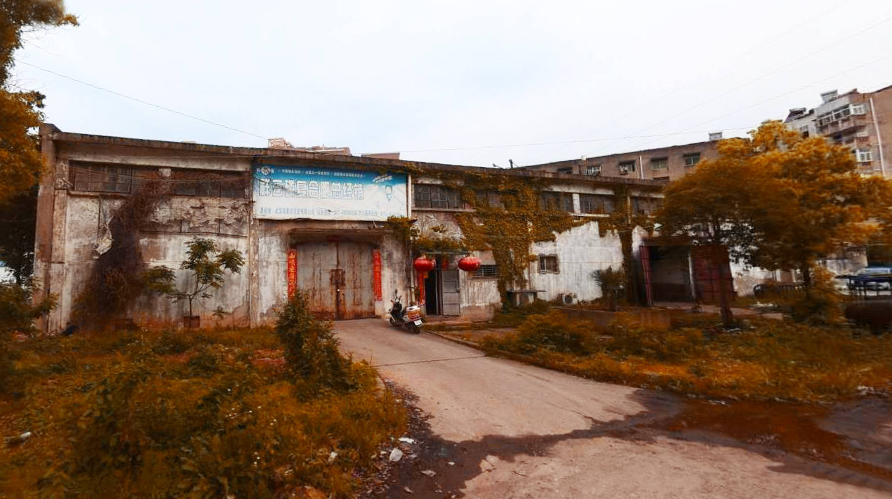 在武汉新洲这座家居城随拍90年代风街景，老建筑写满光阴的故事