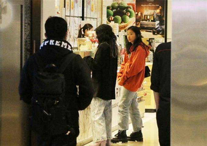 黄昏周传雄周传雄参加海选惨遭淘汰小刚迎来了自己的黄昏
