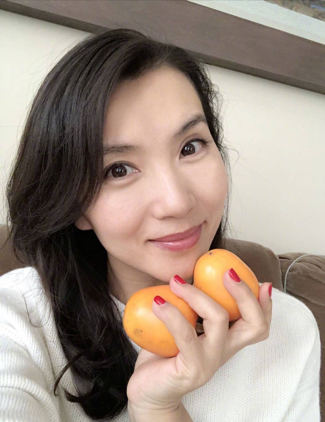 原创40岁陈好罕见晒自拍气质高贵素颜美还是记忆中的万人迷