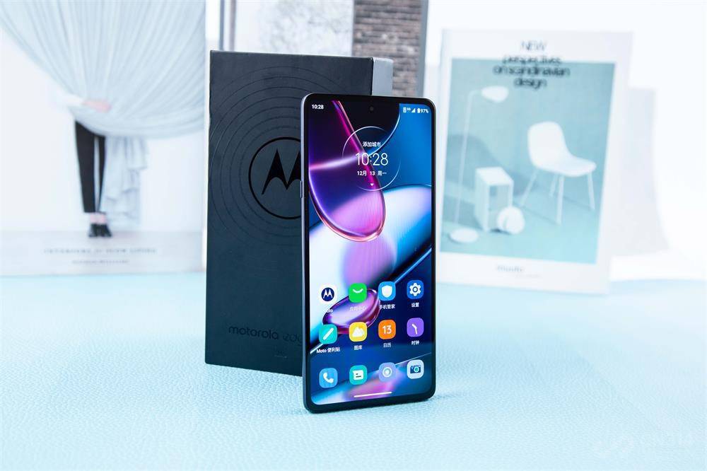 产品|moto edge X30实测：首发骁龙8 Gen1能够展现全部性能？