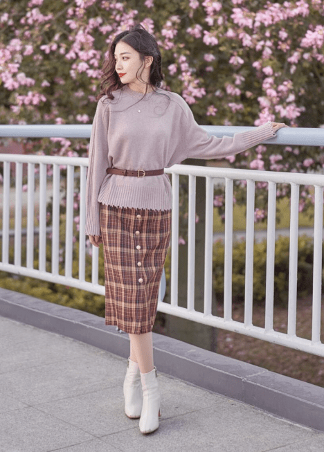 身材 冬天穿“小白靴”更惊艳,显瘦耐看还减龄,配大衣美极了!