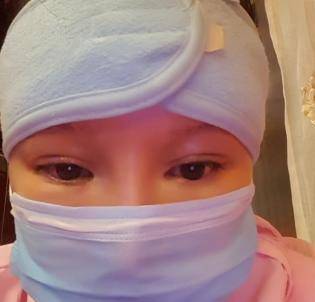 地方“整容狂魔”花400万整200多次，如今只能轮椅度日，遭男友抛弃