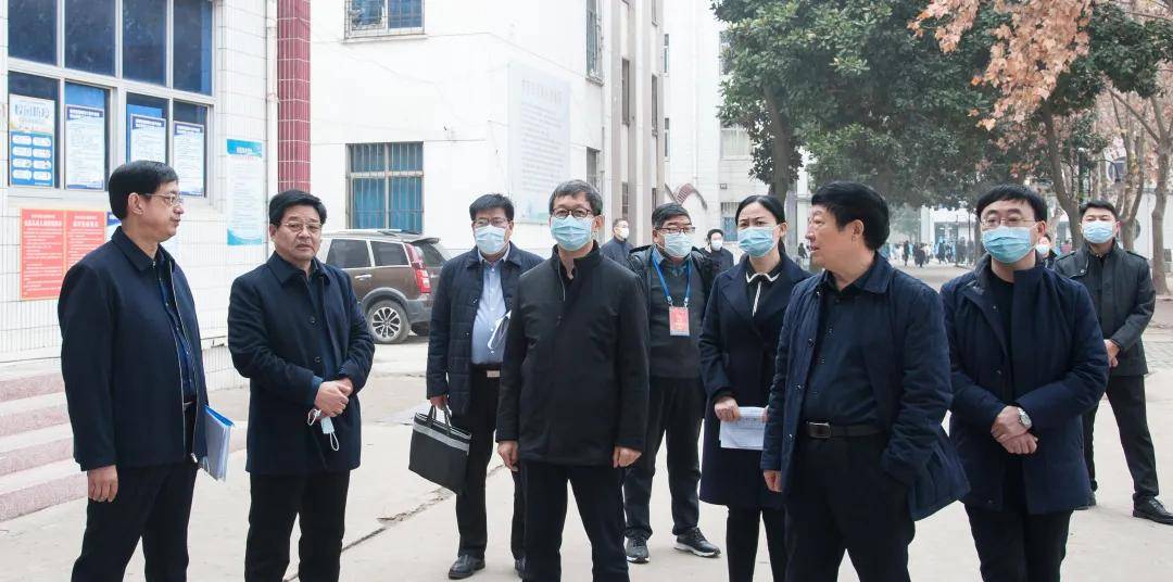 邓州市委书记金浩一行莅临六高中调研