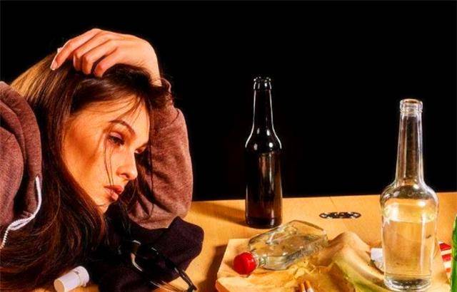 什么|肝脏不好，平时喝点酒，如何判断肝部到底是什么情况？看专家理解