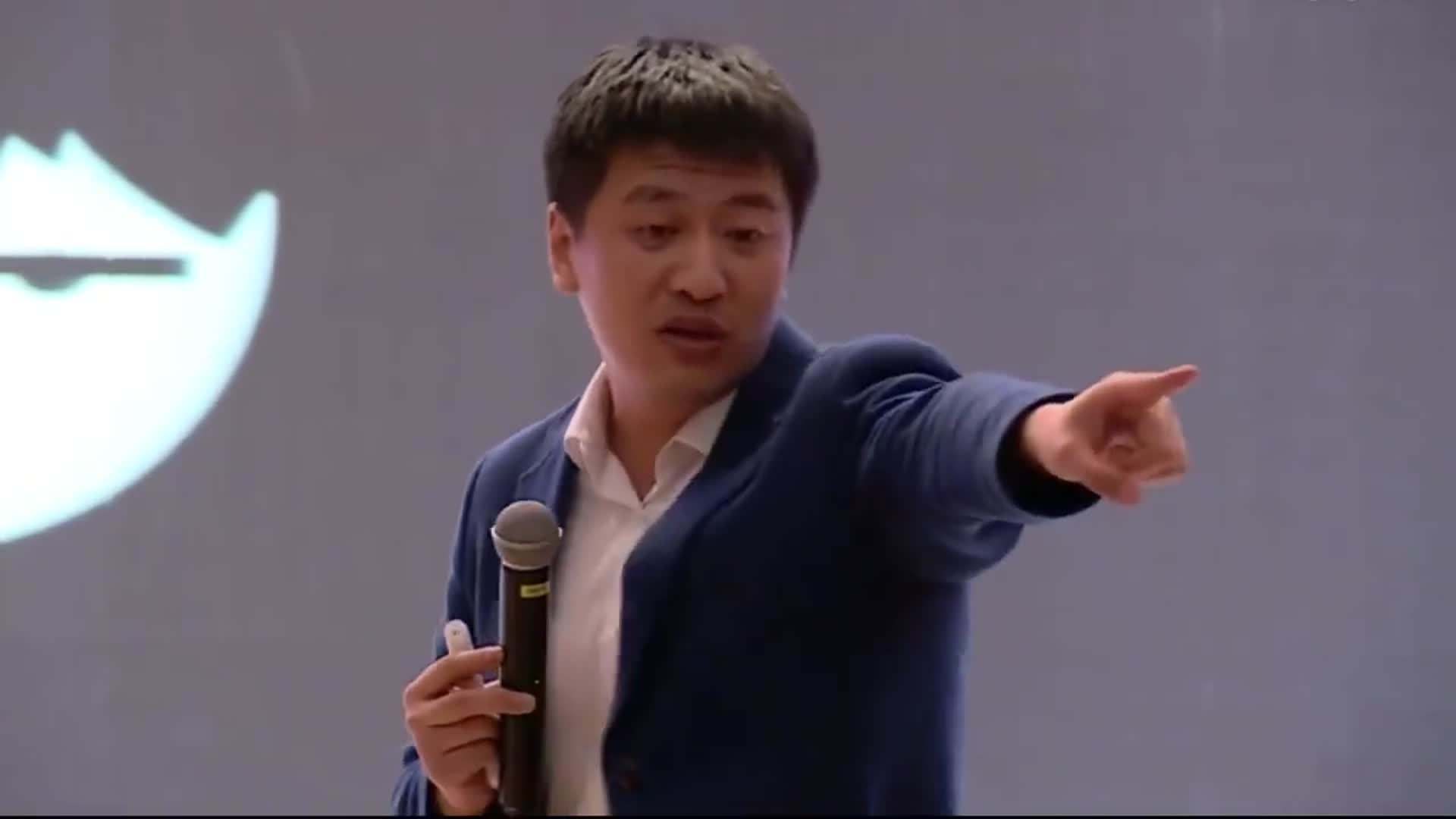 我女儿不用考研张雪峰惊人言论惹争议一句话揭露现实差距