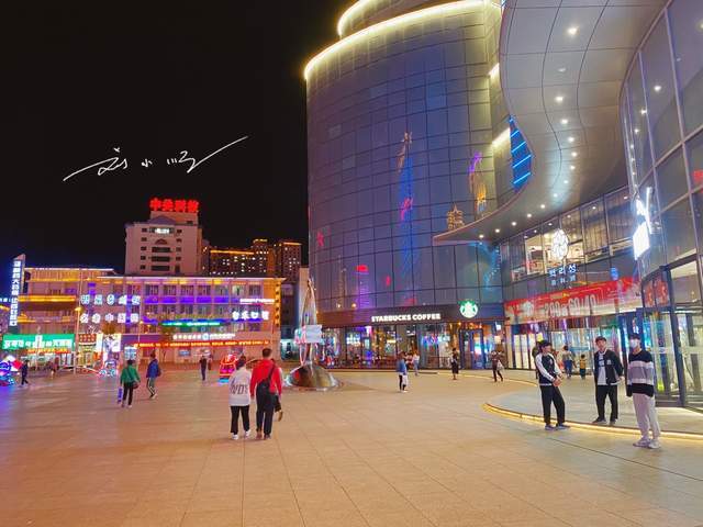  原创 吉林省延吉市的地标商场，就在市中心，人气很旺，游客也会来打卡