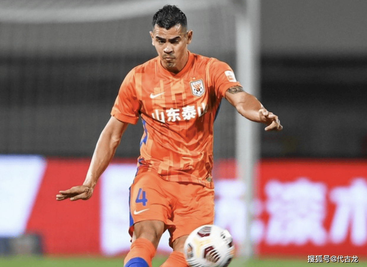 聯(lián)賽|補時1分鐘絕殺！泰山2-1亞泰9連勝，10分領(lǐng)跑，冠軍近在咫尺