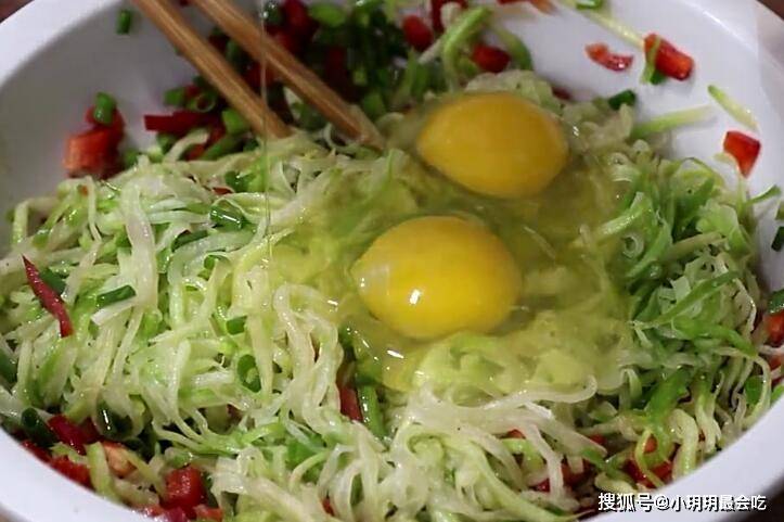 做法|天冷后,给家人做此早餐,营养美味助消化,5分钟做一锅