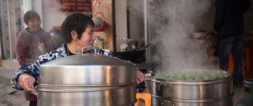 人体|肝脏最怕5件事，多做1次，伤肝百倍！第一件你就天天做！