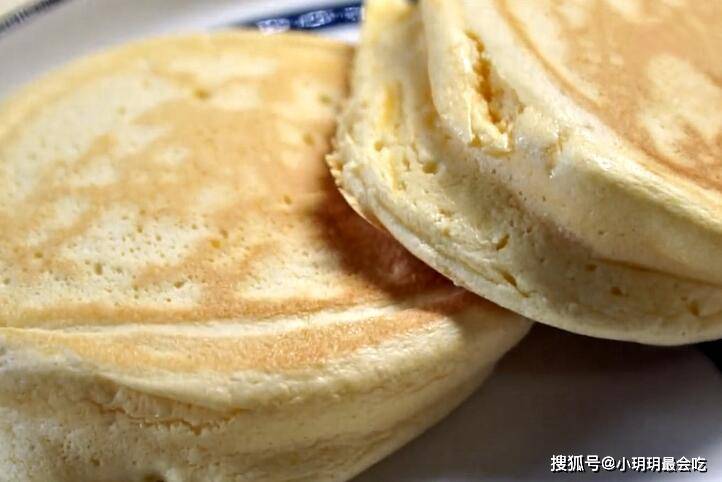 包子|1碗面粉3个鸡蛋，如此简单一做，松软香甜，比蛋糕还好吃