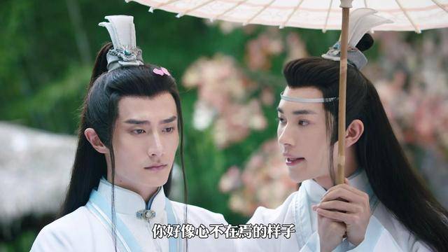 王皓轩|《师兄请按剧本来》开播,新颖好笑,王皓轩屠芷莹成搞笑CP!