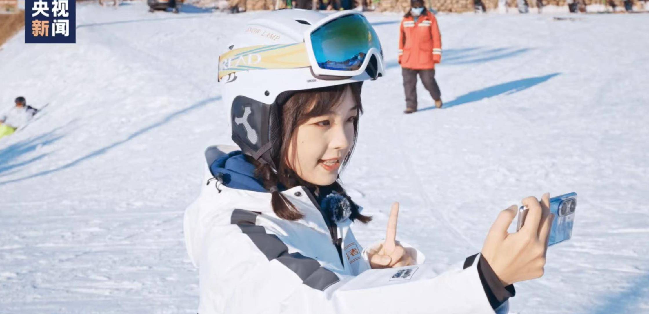 原创央视女记者王冰冰凭一段单板滑雪vlog再次走红网友称赞太美了