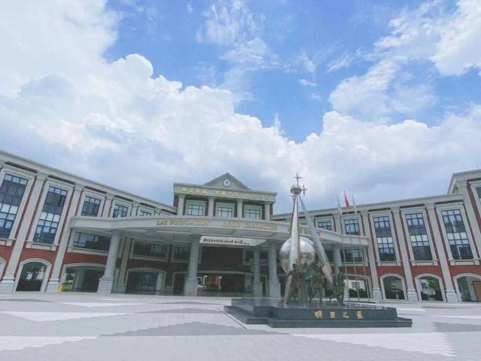 创下数个ib记录的学校竟藏在顺德我被这所民办奇迹校震惊了