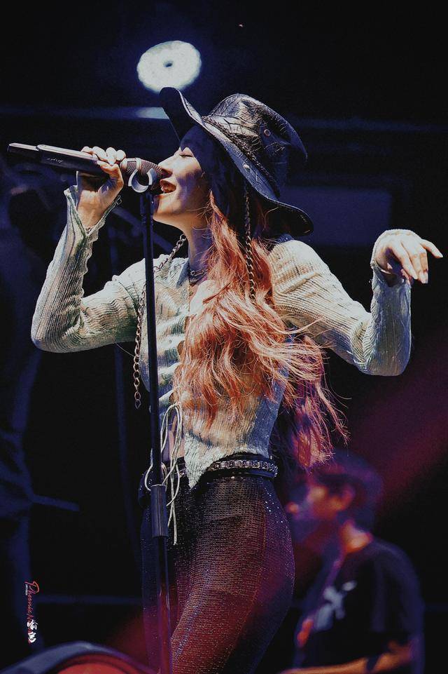 喻言微博号召向孩子伸出援手传递图书与爱心参与书桥